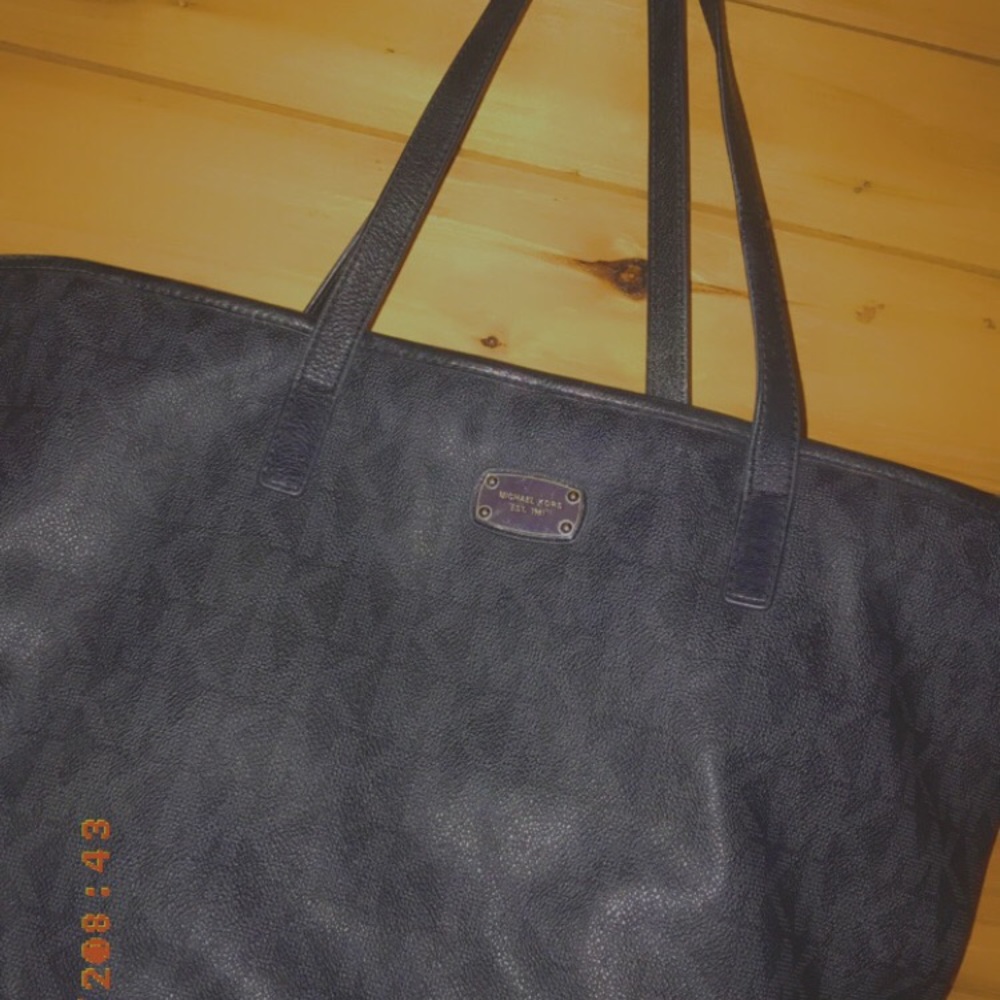 SALE Michael Kors Tote Purse